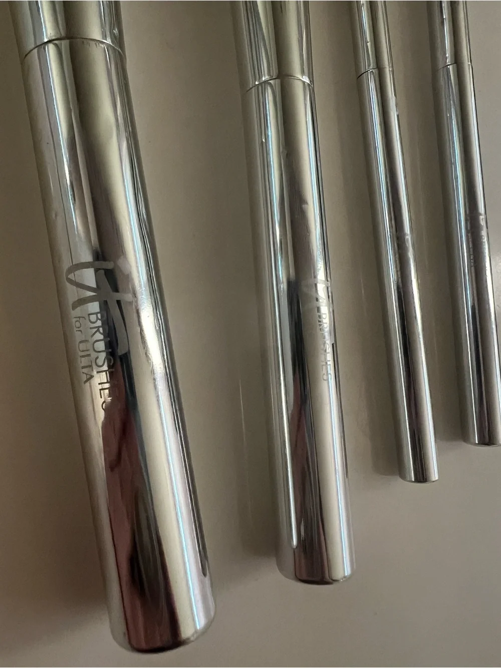 IT Cosmetics makeup brushes